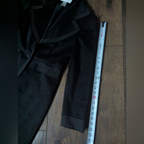 Jones New York Suit Women's Black Lab Coat & Skirt White Accent Size 4 Vintage - Picture 9 of 16